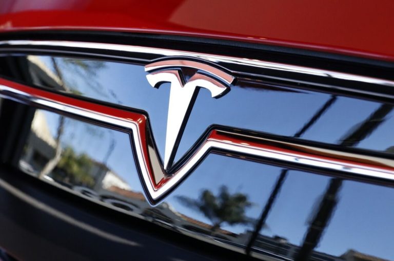 Lý do Tesla vẫn được coi là một cổ phiếu giá rẻ