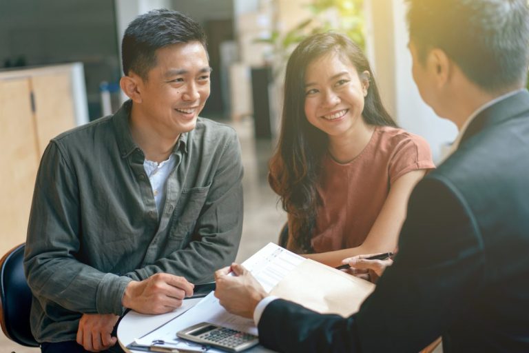 Procter & Gamble và Coca-Cola: hai cổ phiếu siêu an toàn nên mua và nắm giữ trong 20 năm