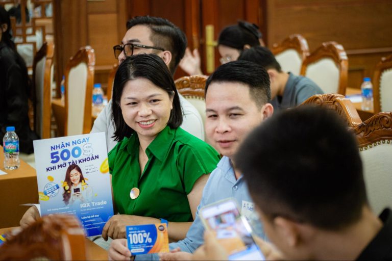 Đầu Tư Thông Minh Xây Dựng Tương Lai Rực Rỡ