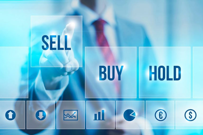 Chỉ với 100 USD, sở hữu ngay hai cổ phiếu yêu thích hàng đầu của Cathie Wood
