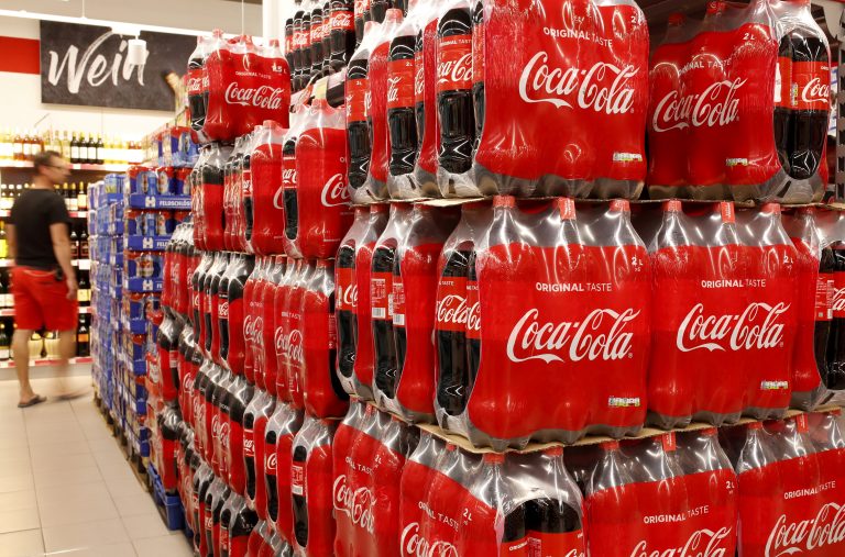 Cổ Phiếu Coca-Cola Tăng Lên Mức Cao Nhất Mọi Thời Đại Là 71,8 USD