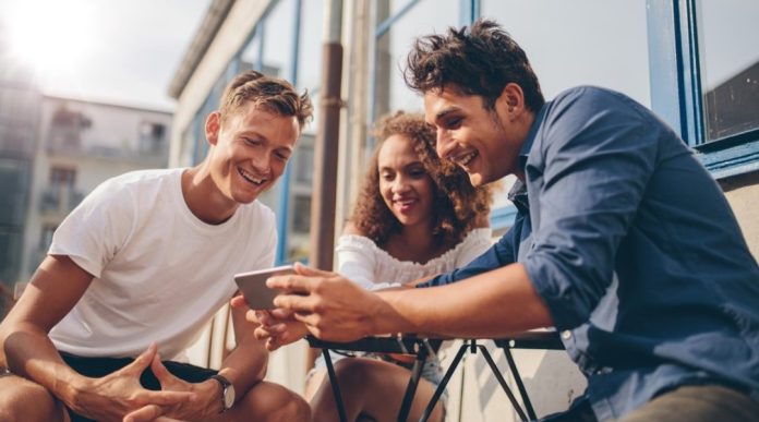 Hai cổ phiếu công nghệ nên mua như thể không có ngày mai