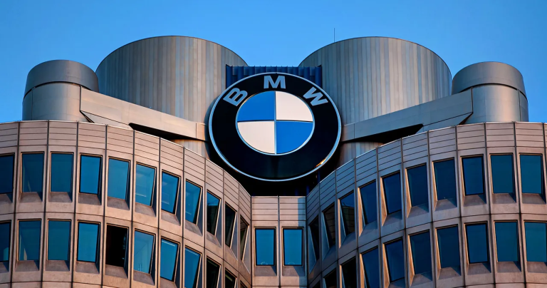 BMW Tuyên Bố: Doanh số sắp bùng nổ trong 2024 với lĩnh vực ô tô điện