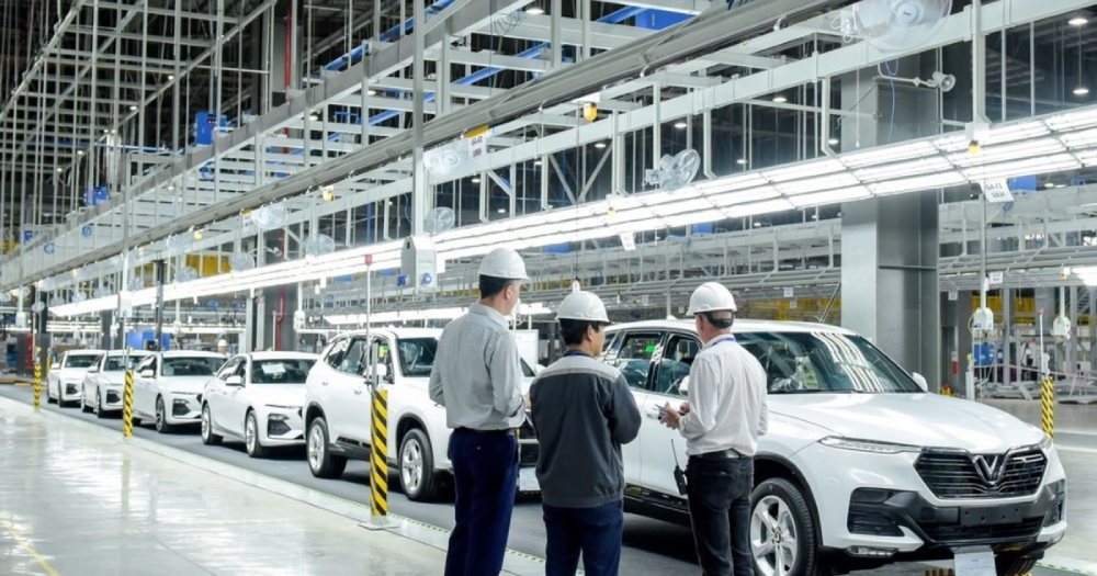 Ví dụ về sản phẩm cận biên