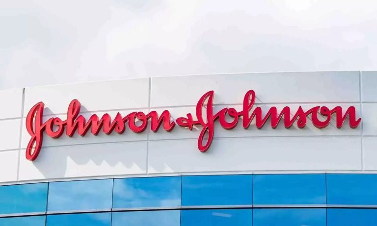 Johnson & Johnson được FDA chấp thuận phương pháp điều trị ung thư phổi không cần hóa trị