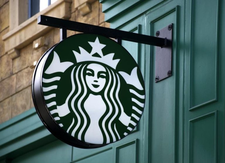Cổ phiếu Starbucks có thể tăng gấp đôi nhờ Giám đốc mới?
