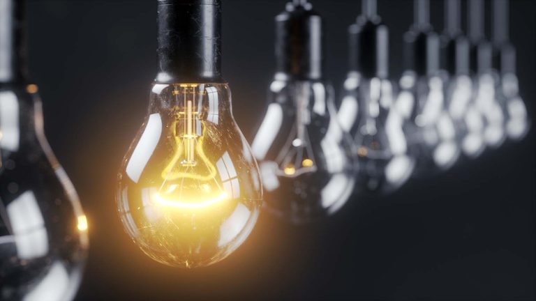 Tại sao càng nên mua cổ phiếu trong thời kỳ bán tháo