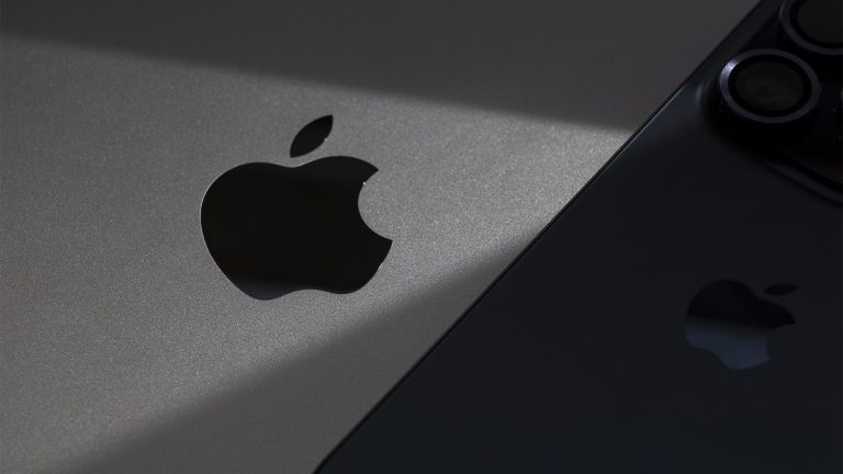 Apple: Cổ phiếu đầu tiên có khả năng đạt vốn hóa 5 nghìn tỷ USD