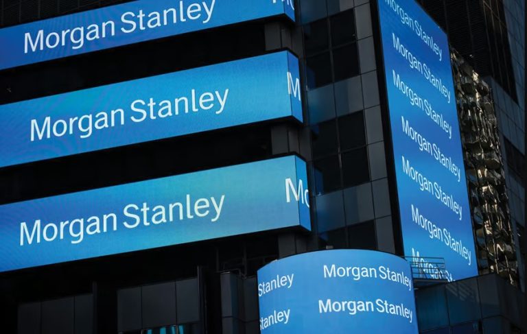 Wilson của Morgan Stanley khuyên chốt lời cổ phiếu phòng thủ