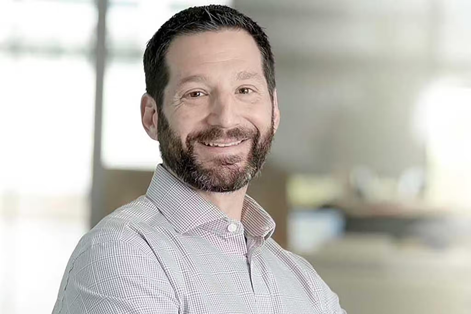 Josh Weinstein, CEO của Carnival