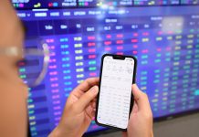 Thị Trường Chứng Khoán Việt Nam Ngày 24/10: Biến Động Trước Áp Lực Bán